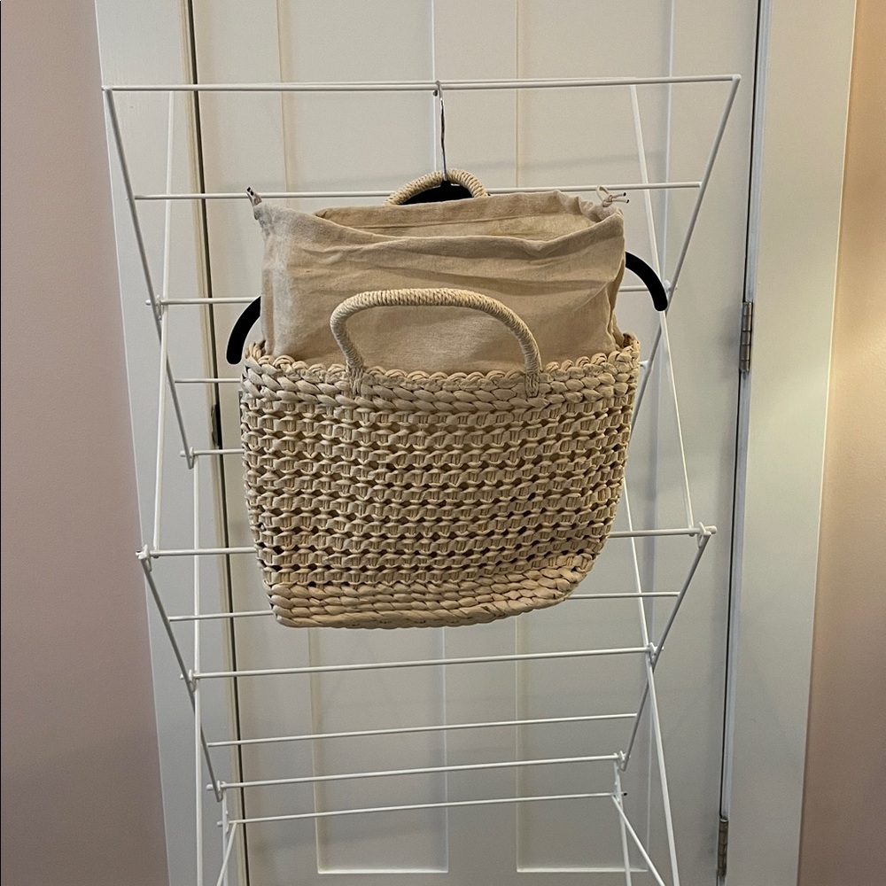 Woven Straw Tote Bag in Natural - Picture 2 of 6